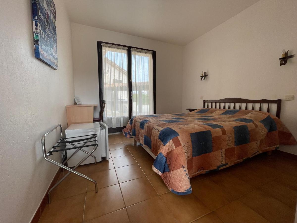 Motel Esterel Mandelieu Eksteriør bilde