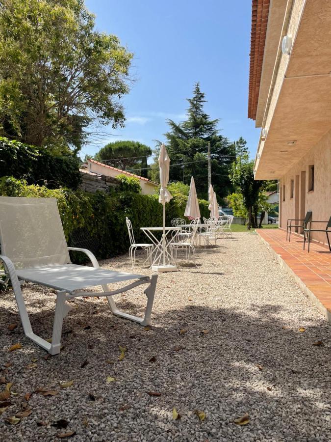 Motel Esterel Mandelieu Eksteriør bilde